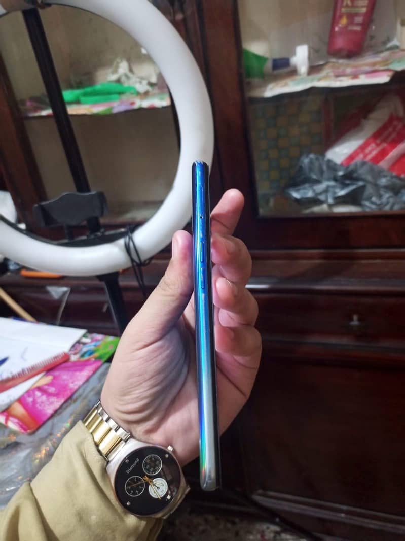 OPPO A54 3