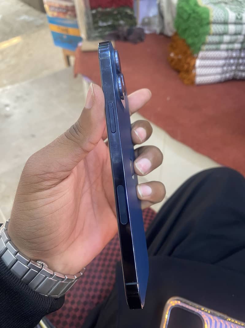 Apple iPhone 12 Pro Max 6