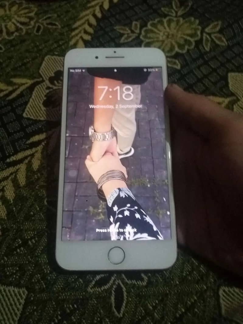 Apple iPhone 7 Plus 2