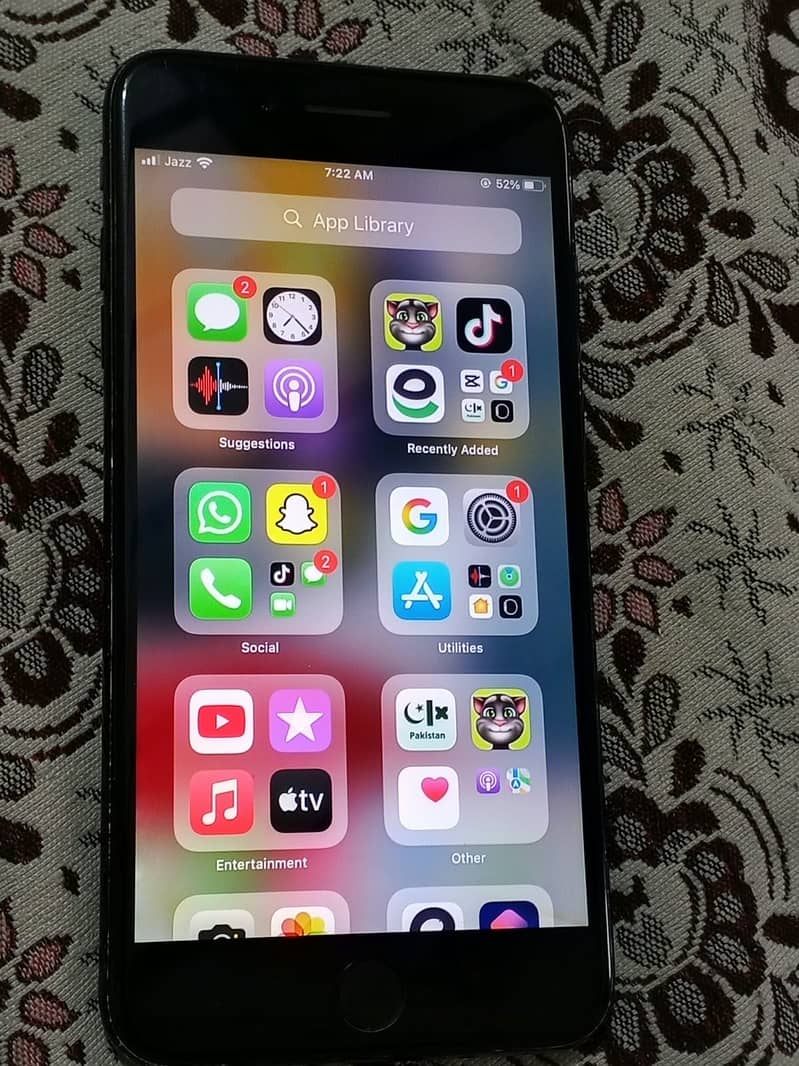 Apple iPhone 7 Plus 2