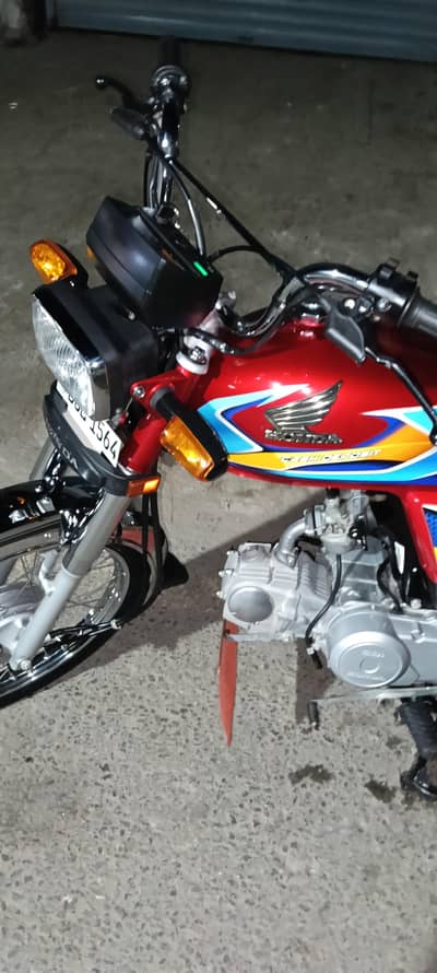 CD 70 new condition bike 25-26 modal