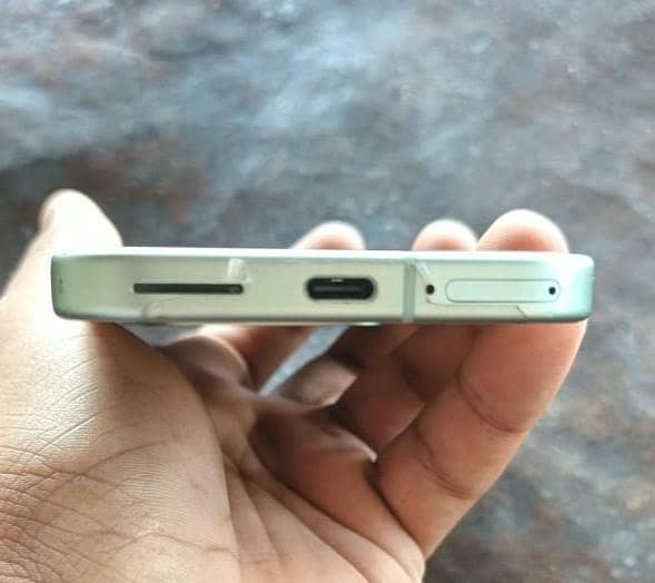 Google Pixel 9 3