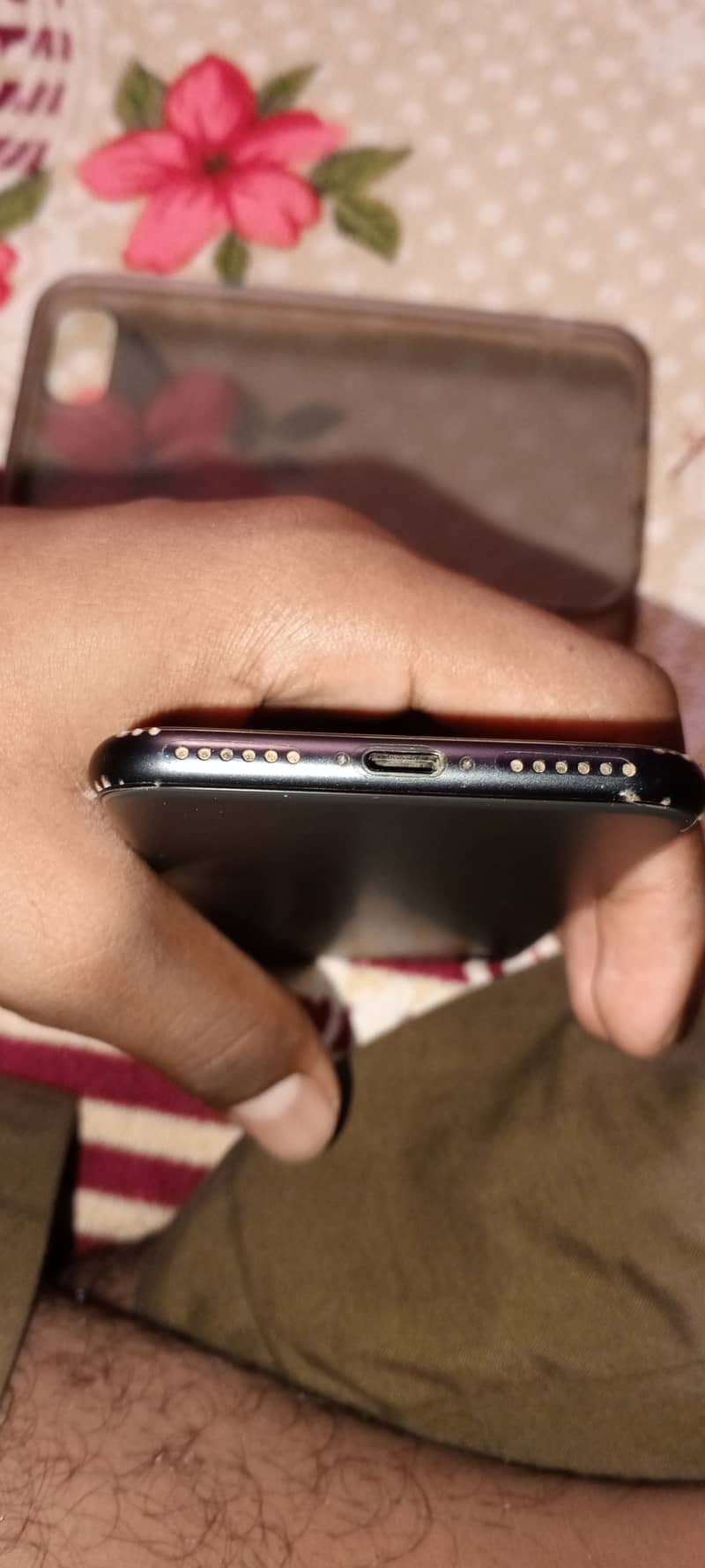 Apple iPhone SE 2nd Generation 6
