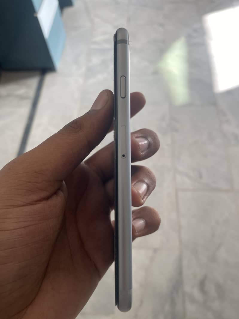 Apple iPhone 6S 1