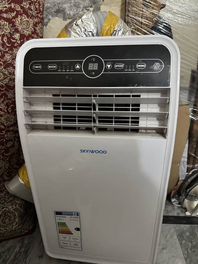 1 ton standing A/c like a brand new