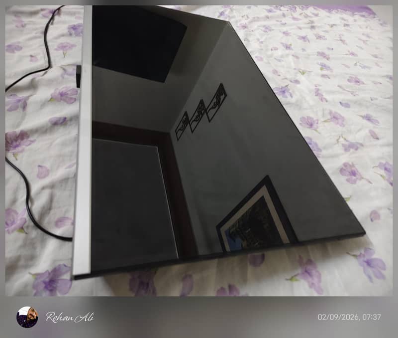 32 inch Android LCD 4