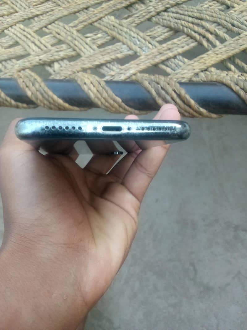 Apple iPhone X 2