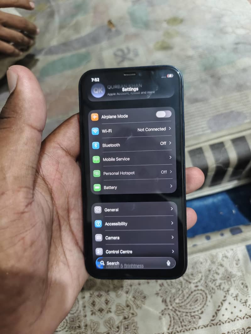 Apple iPhone 12 4