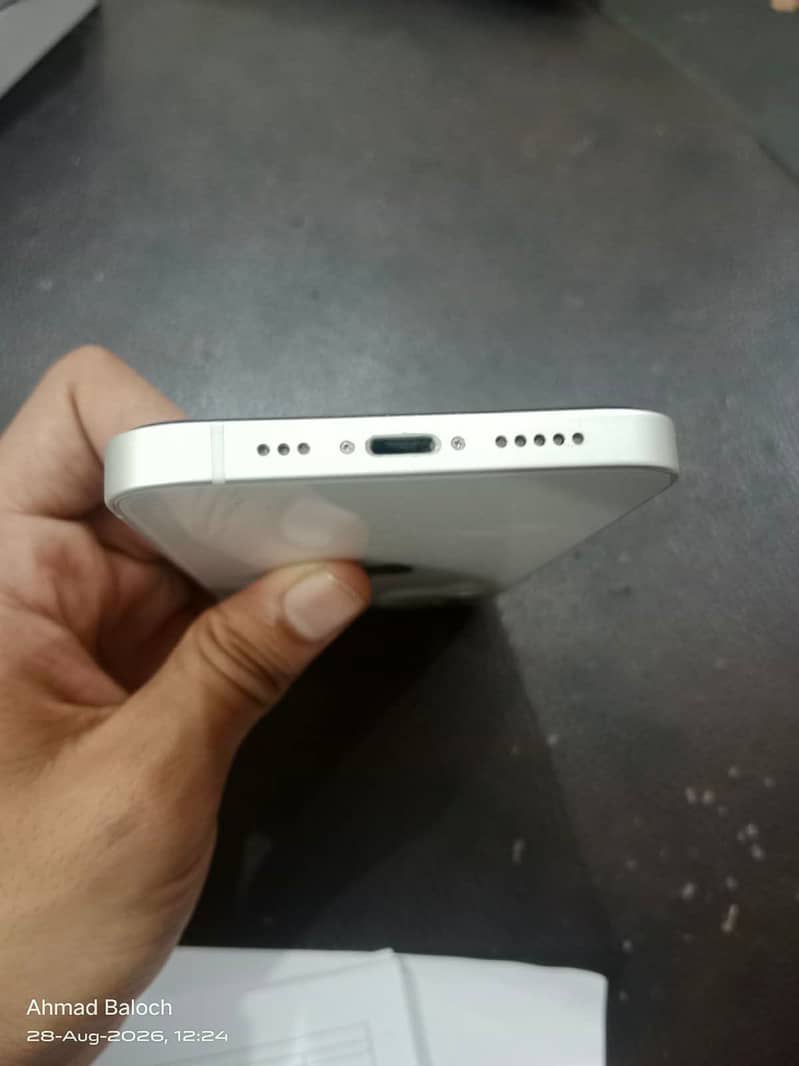 Apple iPhone 12 2