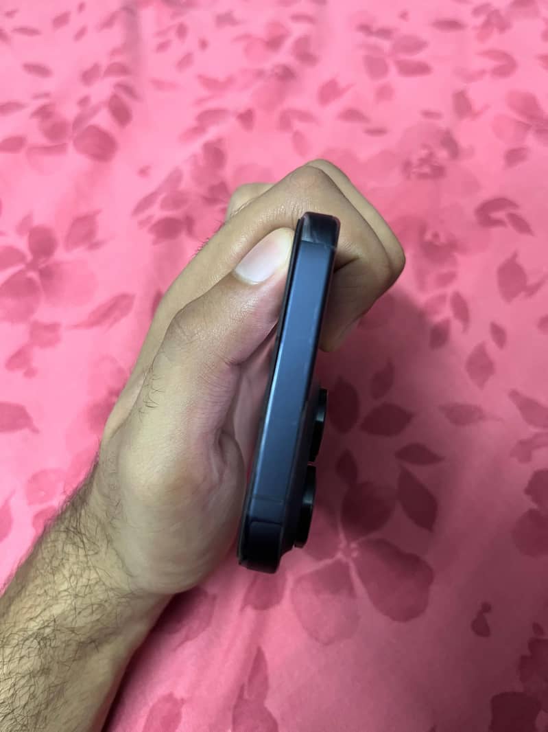 iPhone 15 pro max sim working 3