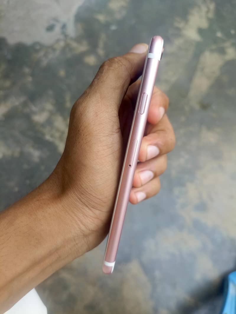 Apple iPhone 6S 2