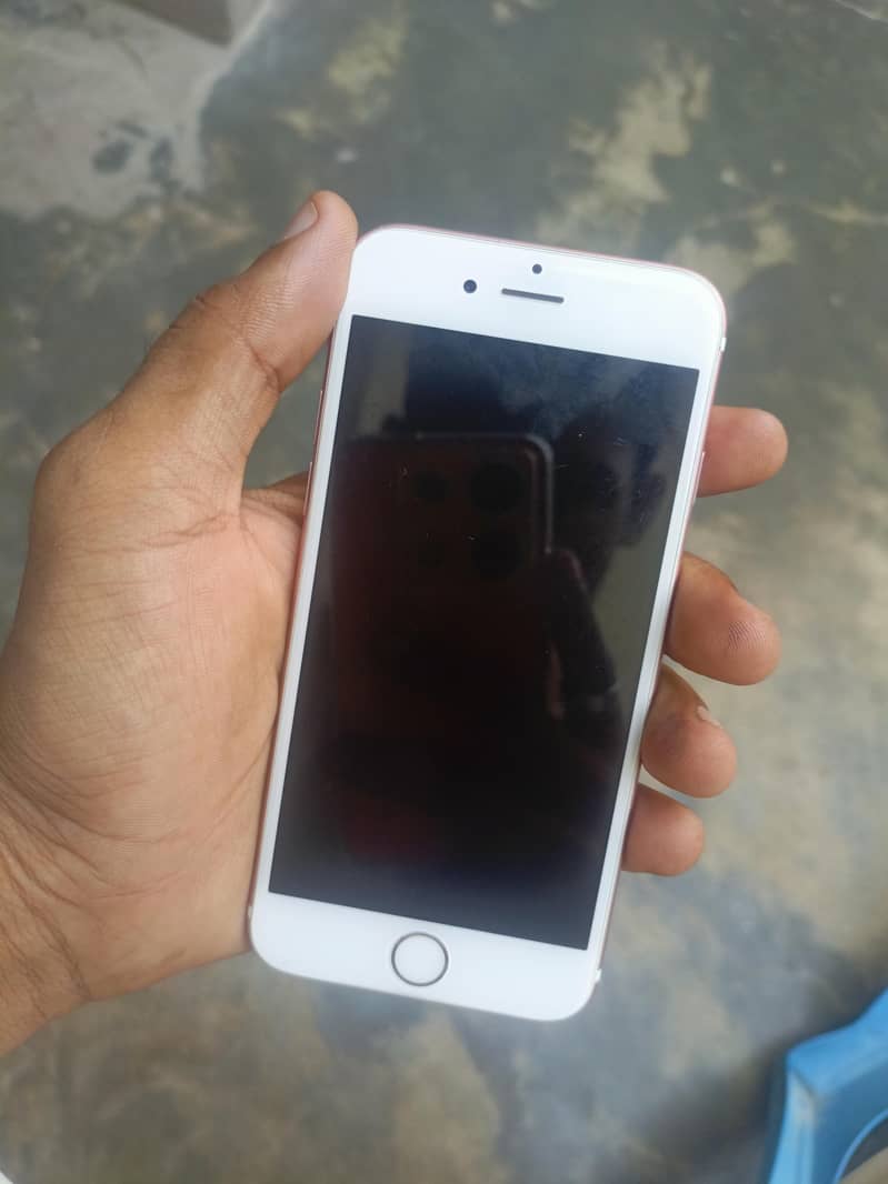 Apple iPhone 6S 3