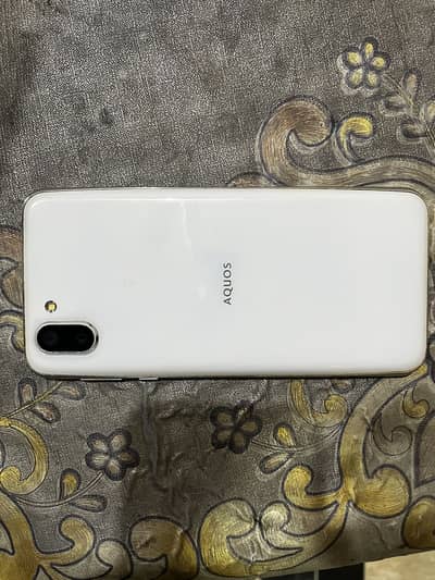 Sharp Aquos R2