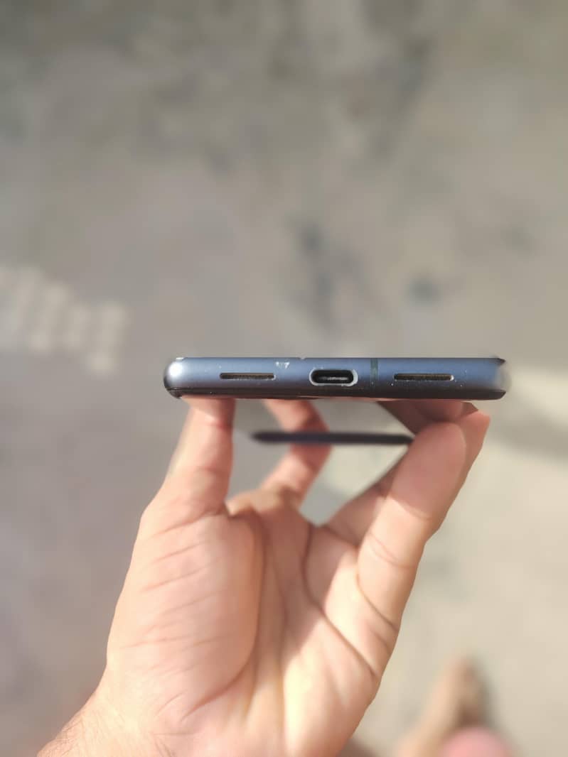 Google Pixel 7 4