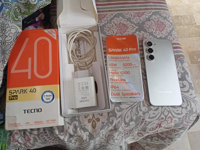 spark 40 pro complete box 8