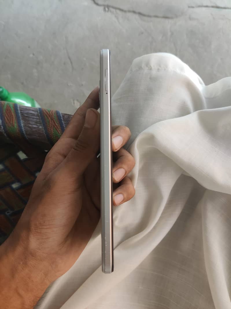 Infinix Note 11 5