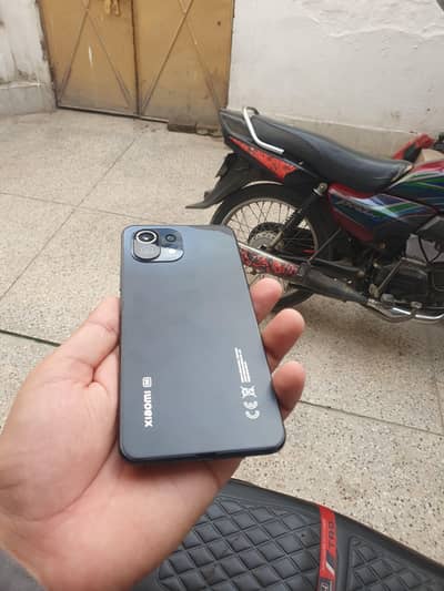 Xiaomi Mi 11