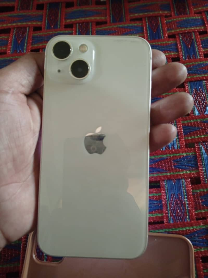 Apple iPhone 13 1
