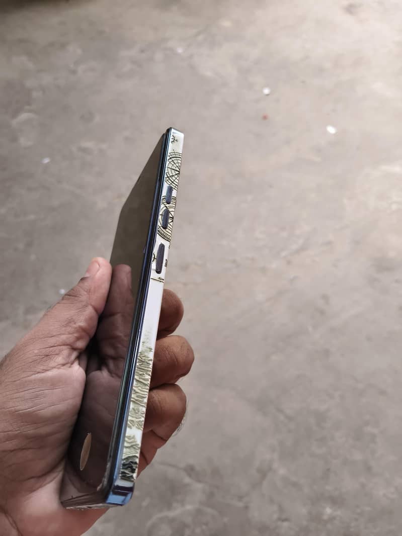 Tecno CAMON 20 3