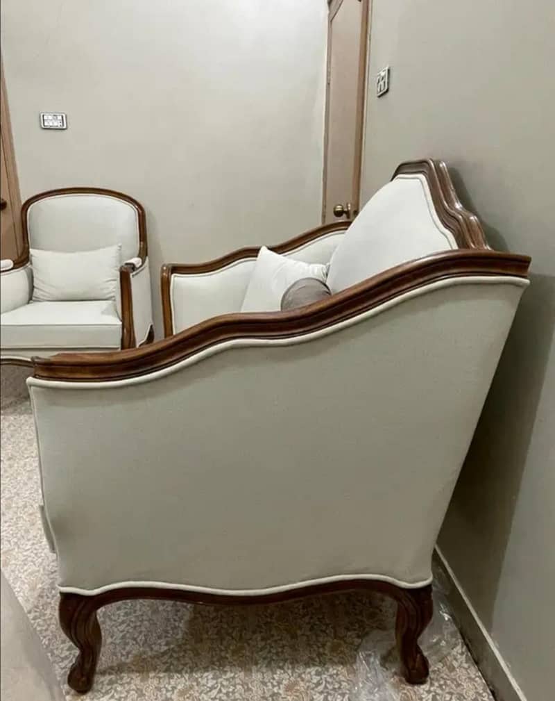 7 seaters sofa 4