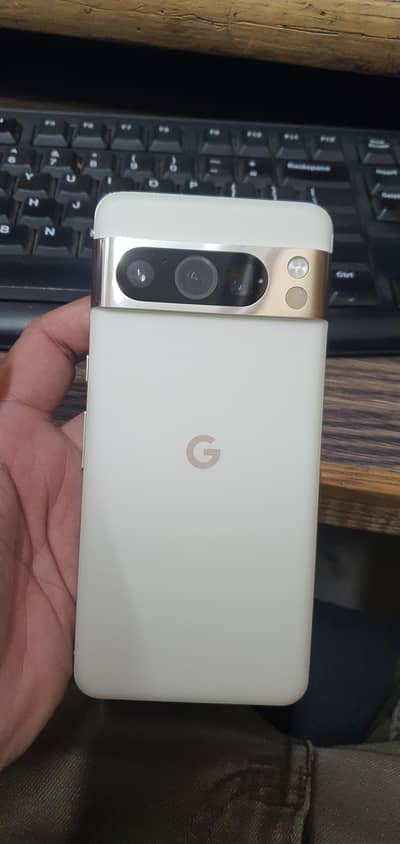 Google Pixel 8 Pro