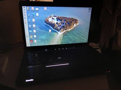 Big screen 17 inch Toshiba Satellite A665-S6086