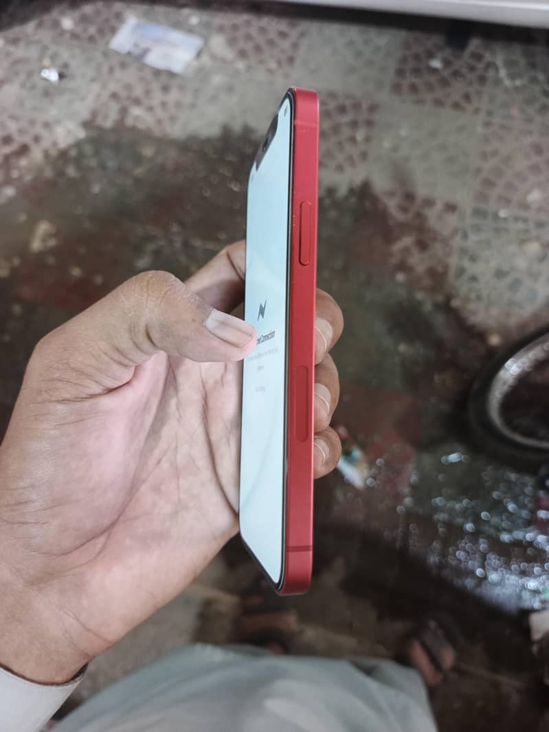 Apple iPhone 12 1