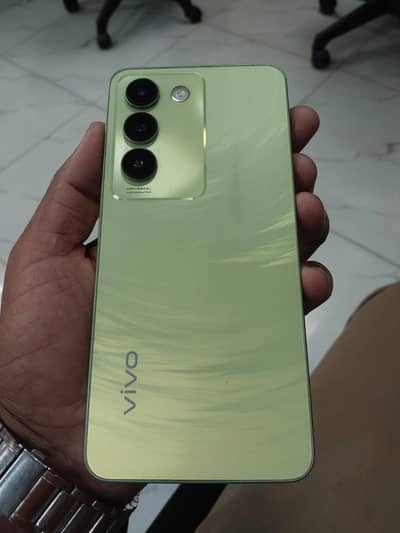 Vivo Y100