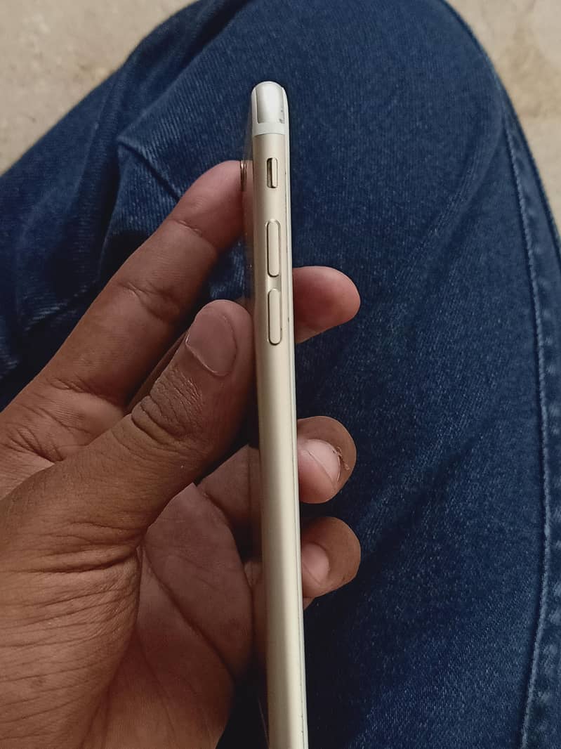 Apple iPhone 6 3