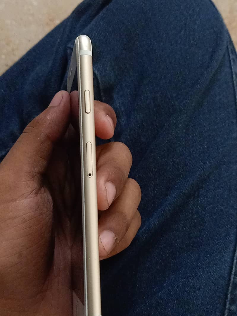 Apple iPhone 6 4