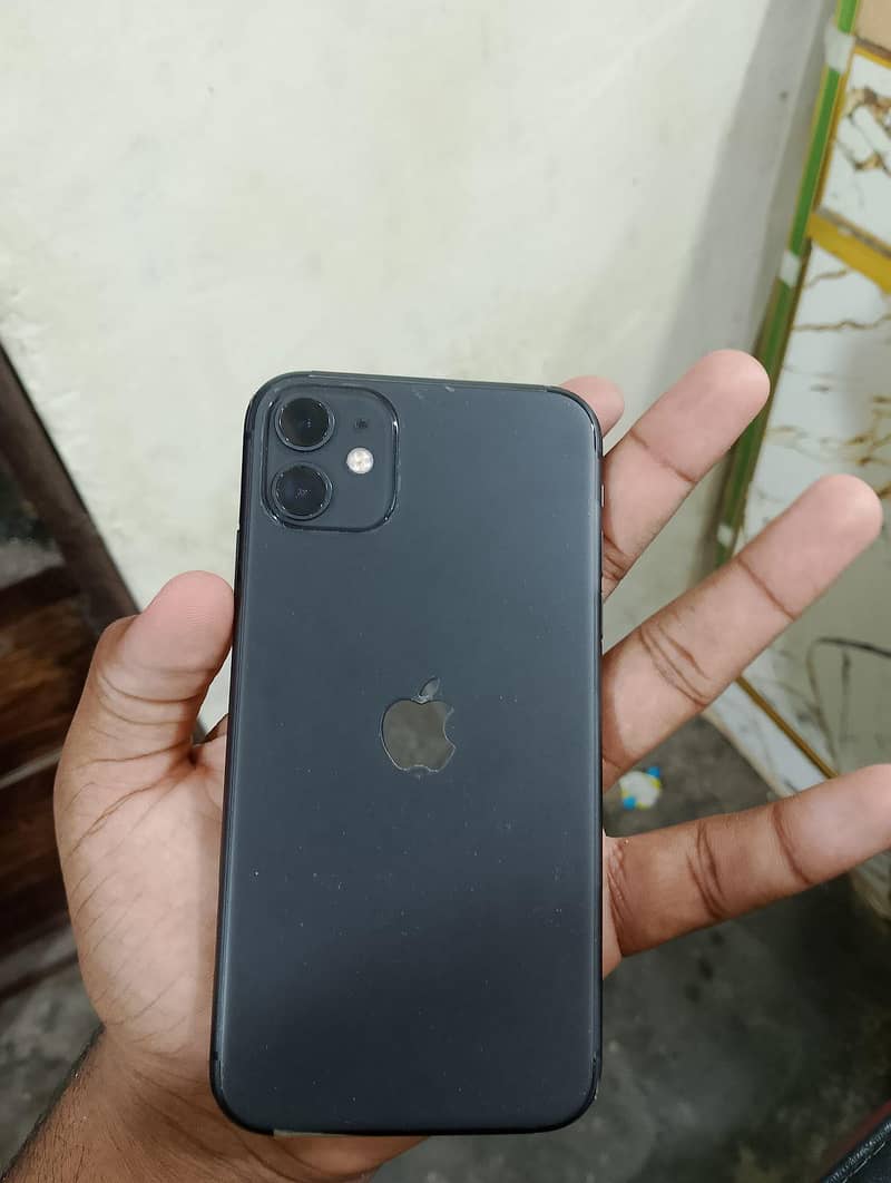Apple iPhone 11 4