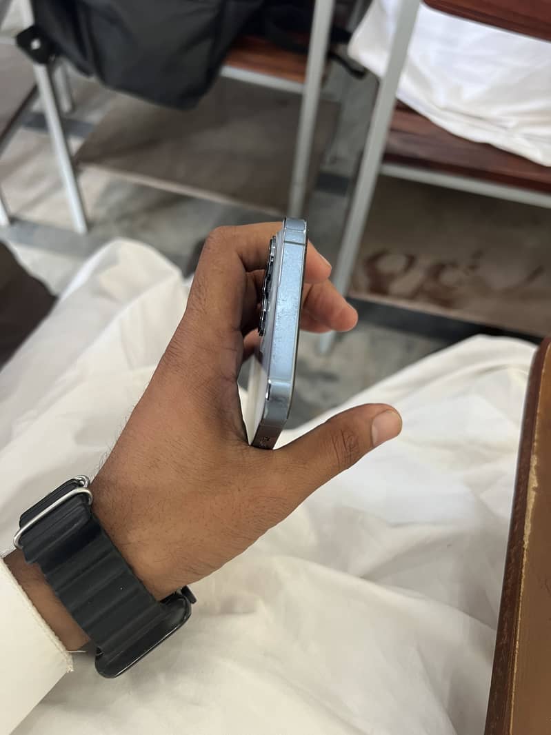 Apple iPhone 13 Pro 3