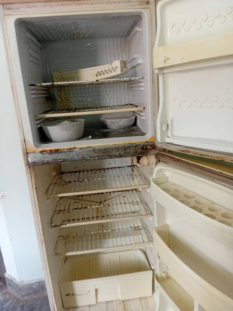 refrigerator 5