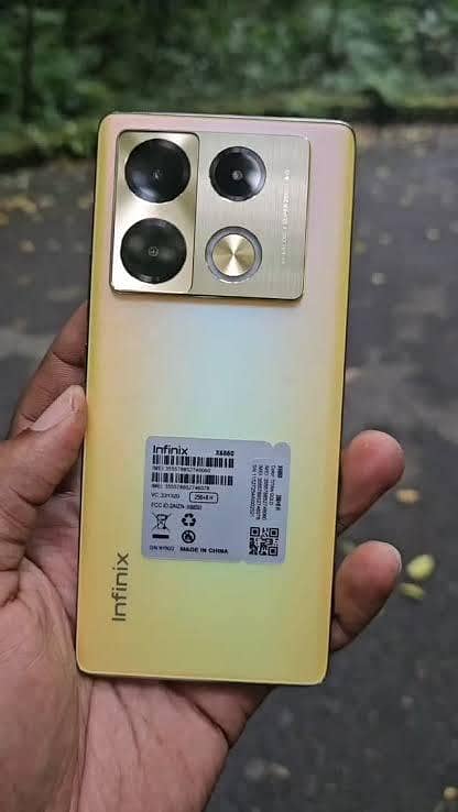 Infinix Note 40 Pro 0