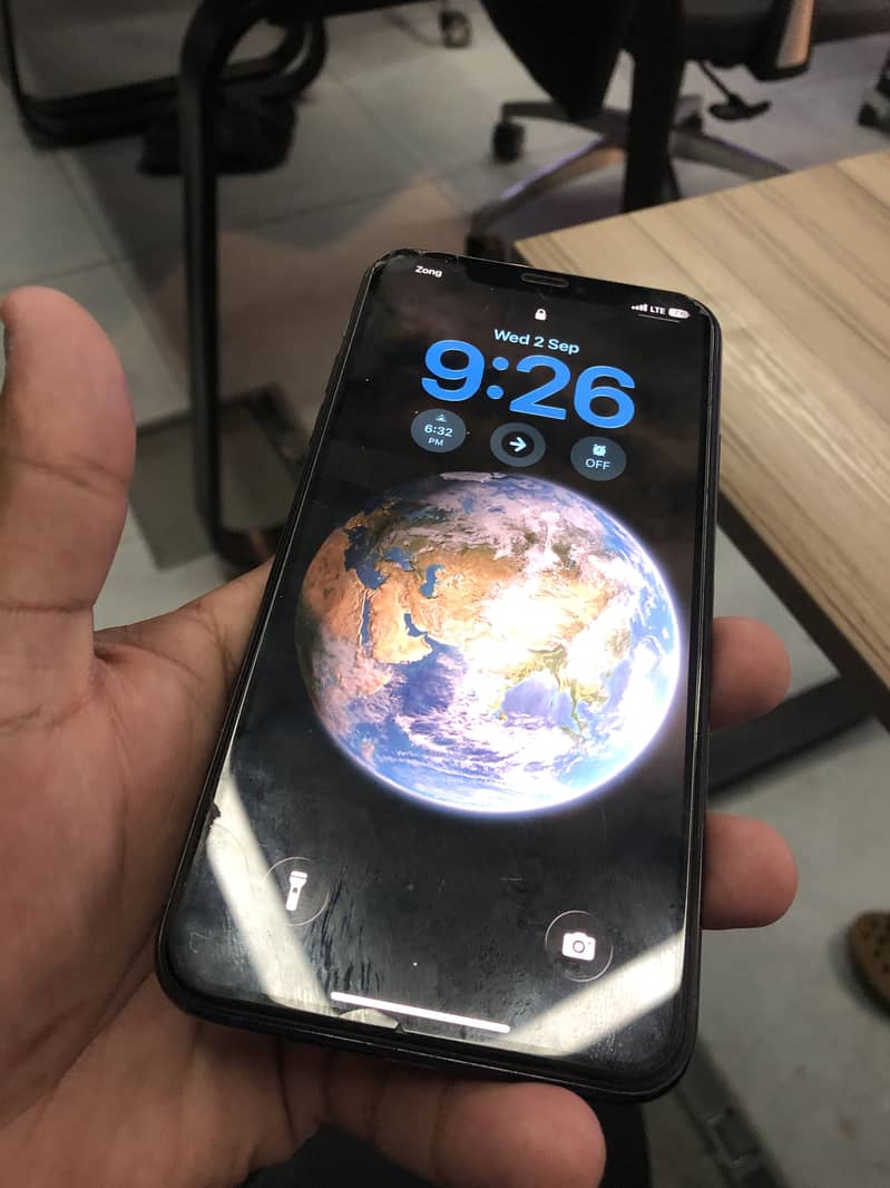 Apple iPhone 11 Pro Max 3