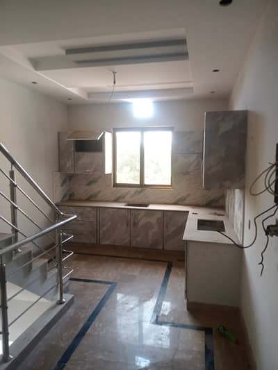 3.5Marla house for rent 3bad attached bathroom double TV double kitchen marble flooring woodwork
