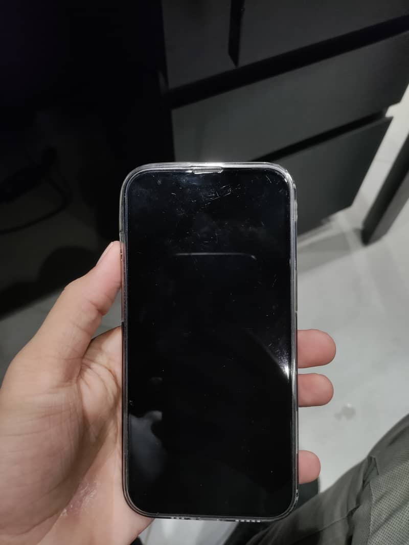Apple iPhone 14 2