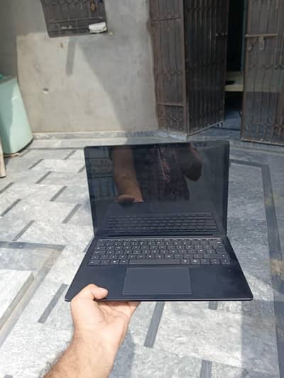 Intel Core i7-1255U (12th Gen) surface laptop 5