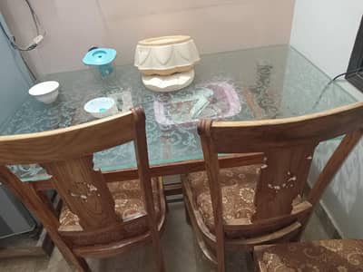 dinning table with 6 chair unused