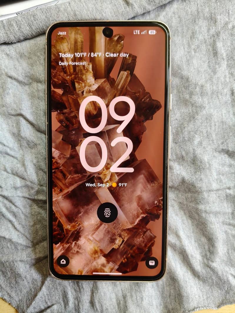 Google Pixel 8 4
