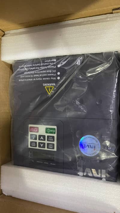 INVT CHF100A 7.5kW/11kW VFD /Solar Pump Inverter (3-Phase, 380V)