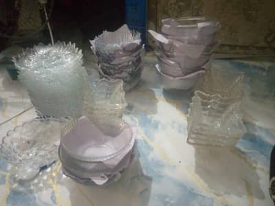 I m selling kitchen plats   sheshay ki and unique boll set