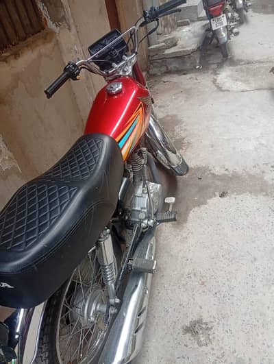 Honda red new 10 by 10 condition