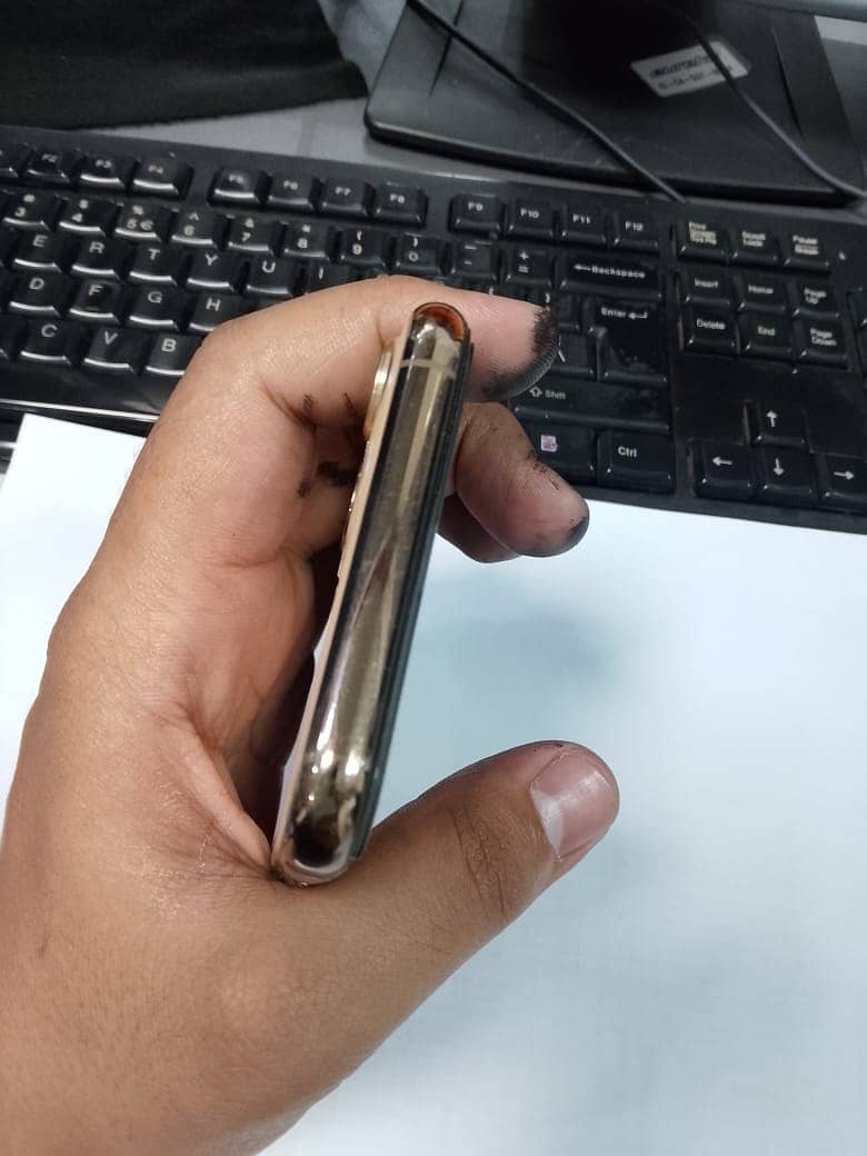 Apple iPhone 11 Pro 3