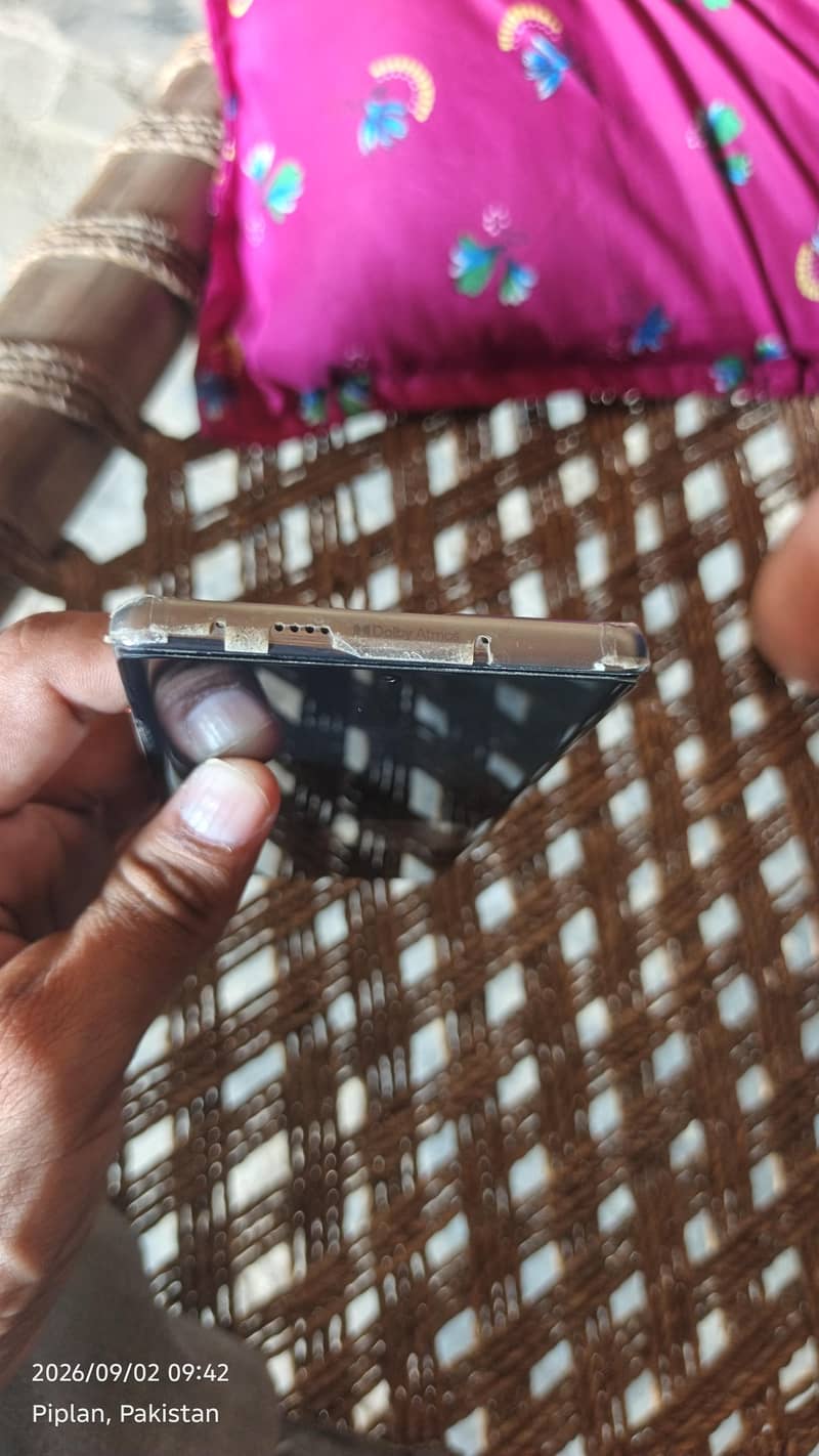 tecno camon 40 pro 4