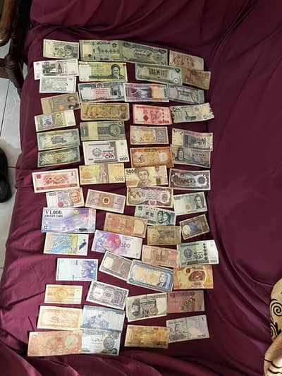Vintage Foreigns currency notes 400 rupees per note details below