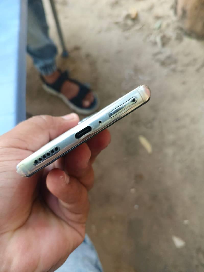 Tecno Spark 20 Pro Plus 3