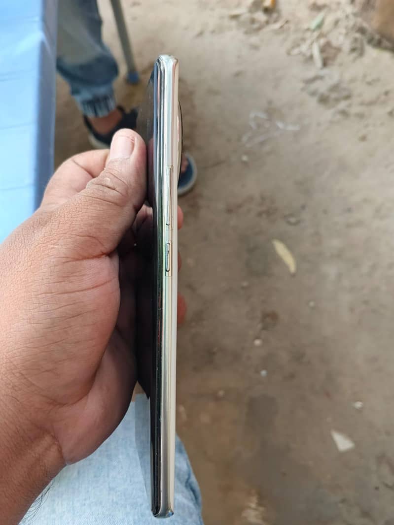 Tecno Spark 20 Pro Plus 5