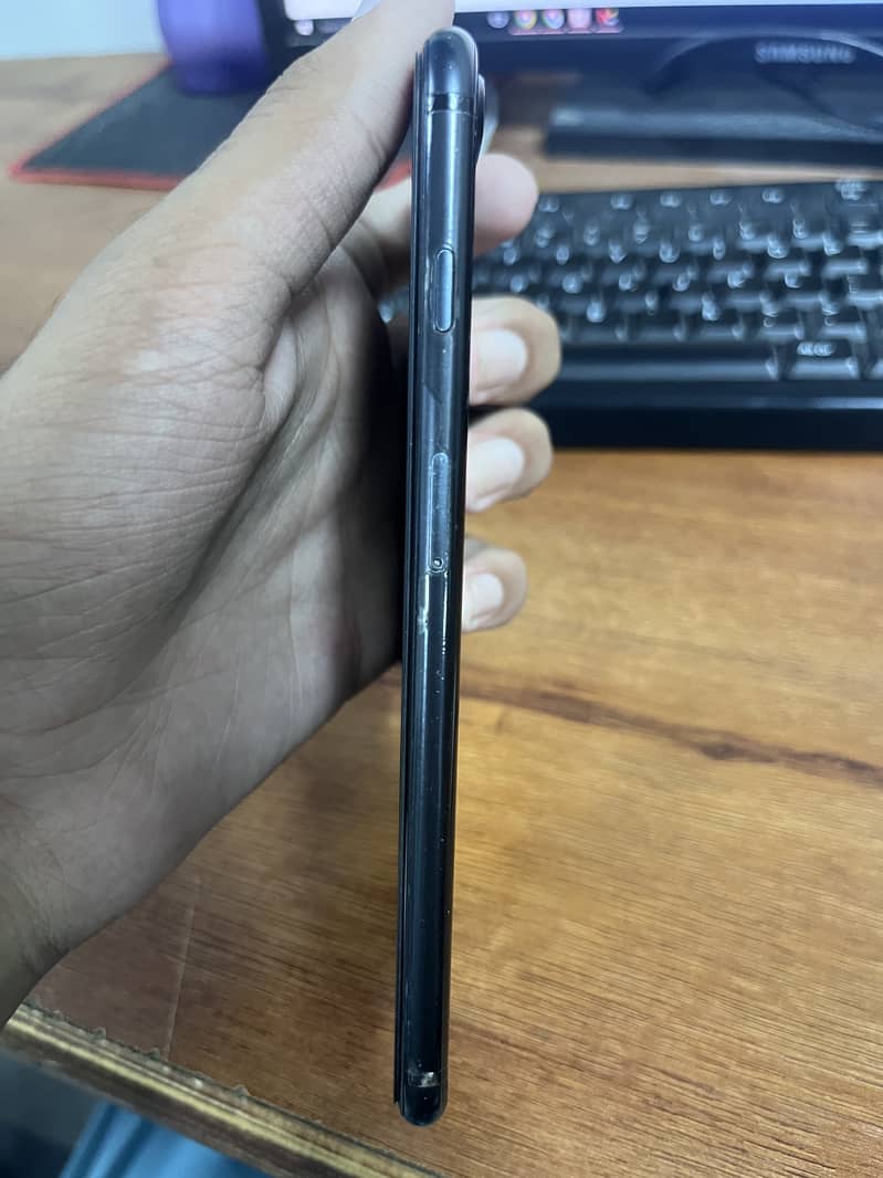 Apple iPhone 7 Plus 2