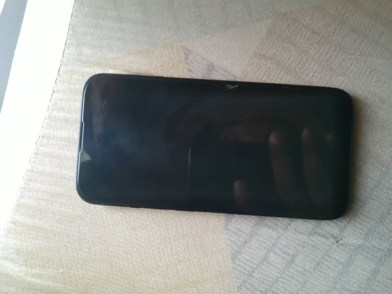 Apple iPhone 13 0